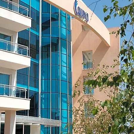 Calypso Hotell 3*